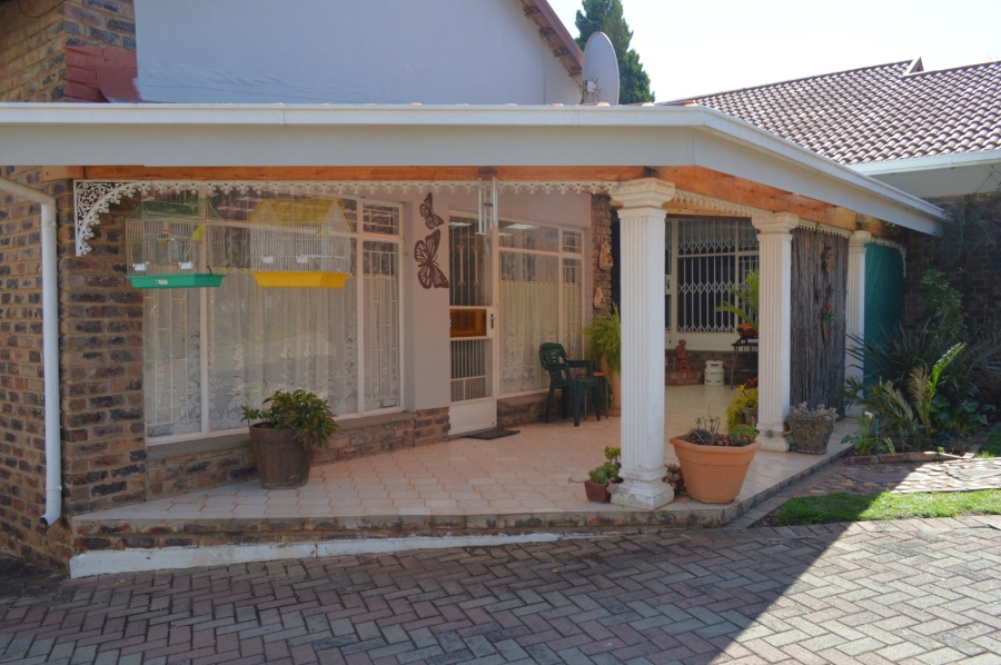 4 Bedroom Property for Sale in Wilkeville North West